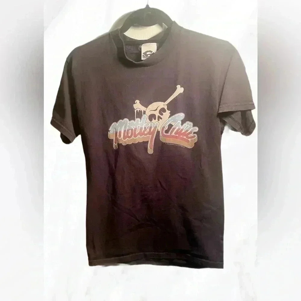 Vintage 2006 casual trendy  black motley crue short sleeve rock band t-shirt S